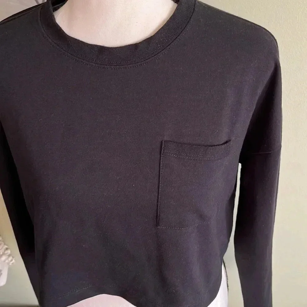 Free People Black Cropped Long-Sleeve Sweatshirt